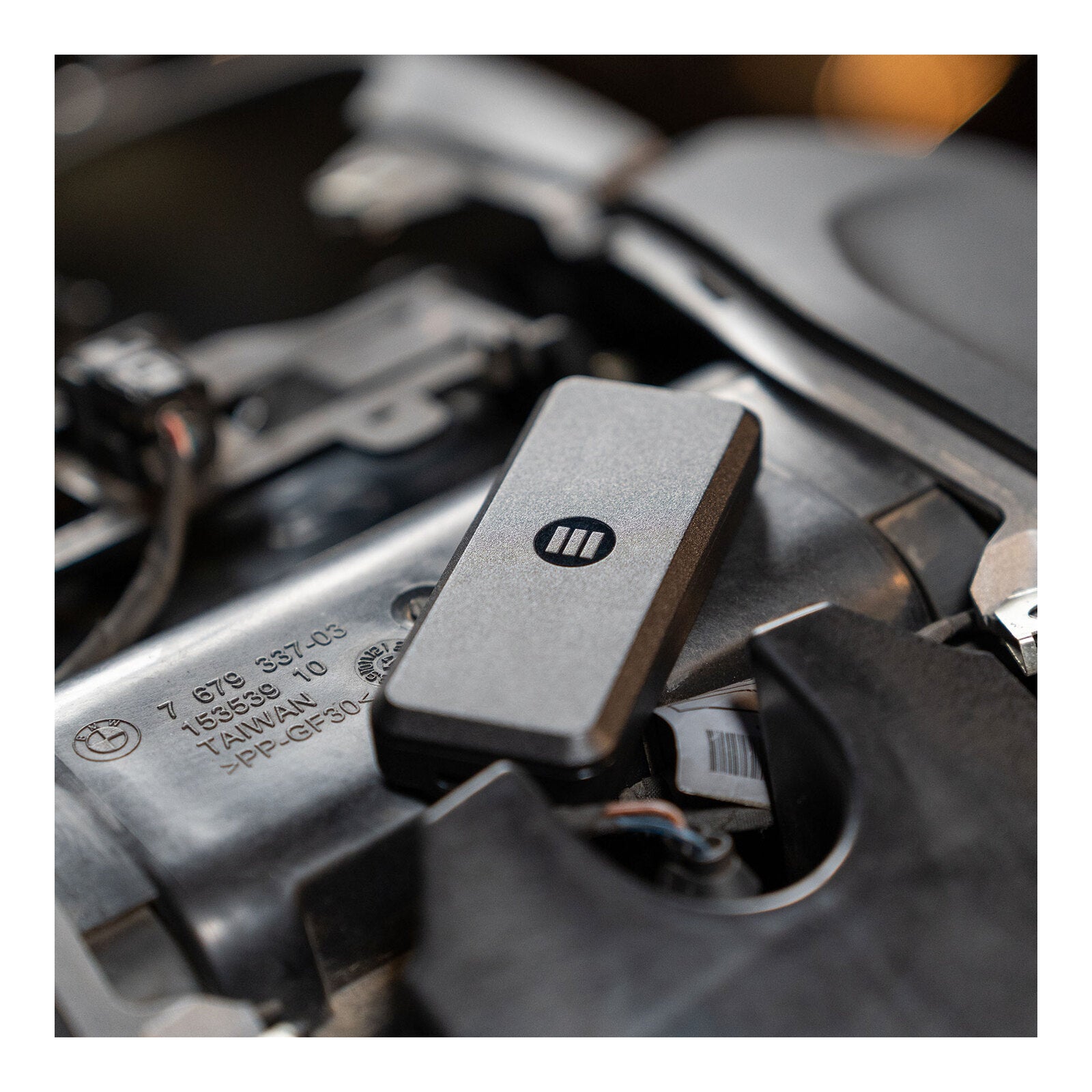 Monimoto 9 Smart Motorcyle GPS Tracker