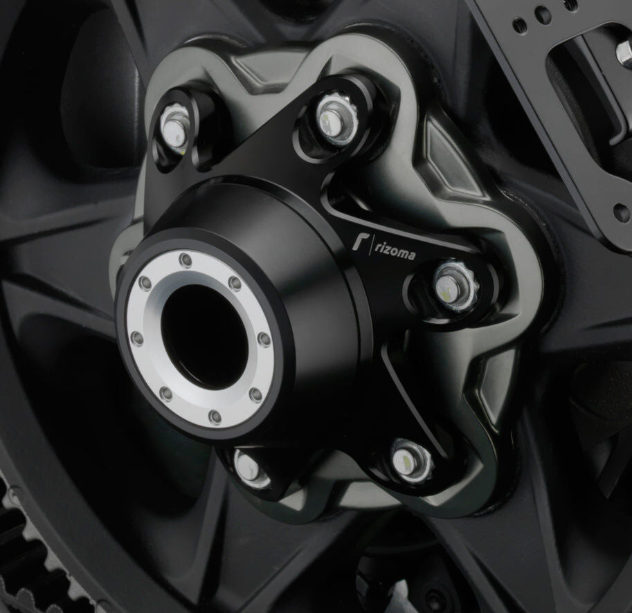 Rizoma Rear Hub Cover Black for Ducati XDiavel S 16-20/Monster 1200 14-20/Diavel 10-20/1199/1199 S/1299/1299 S