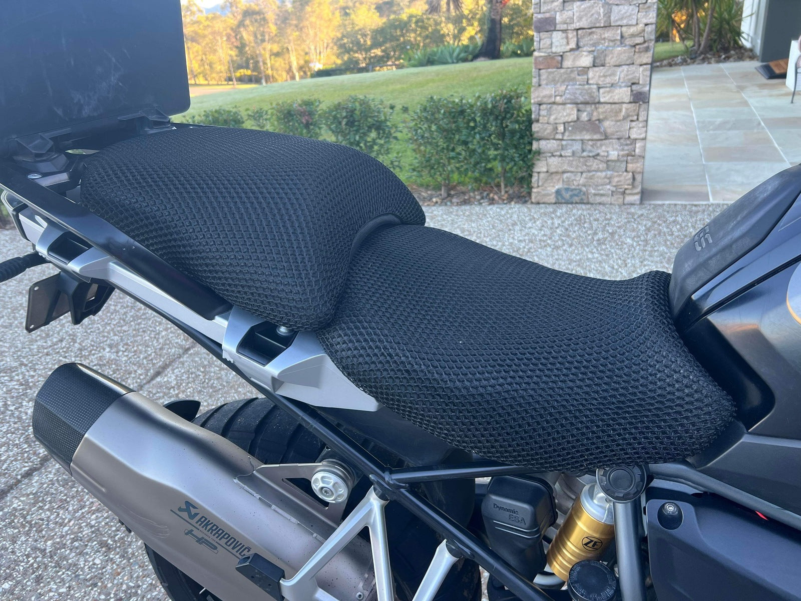 Shark Leathers - Vented Comfort Pro Seat Cover R1200GS - R1250GS - Shark Leathers