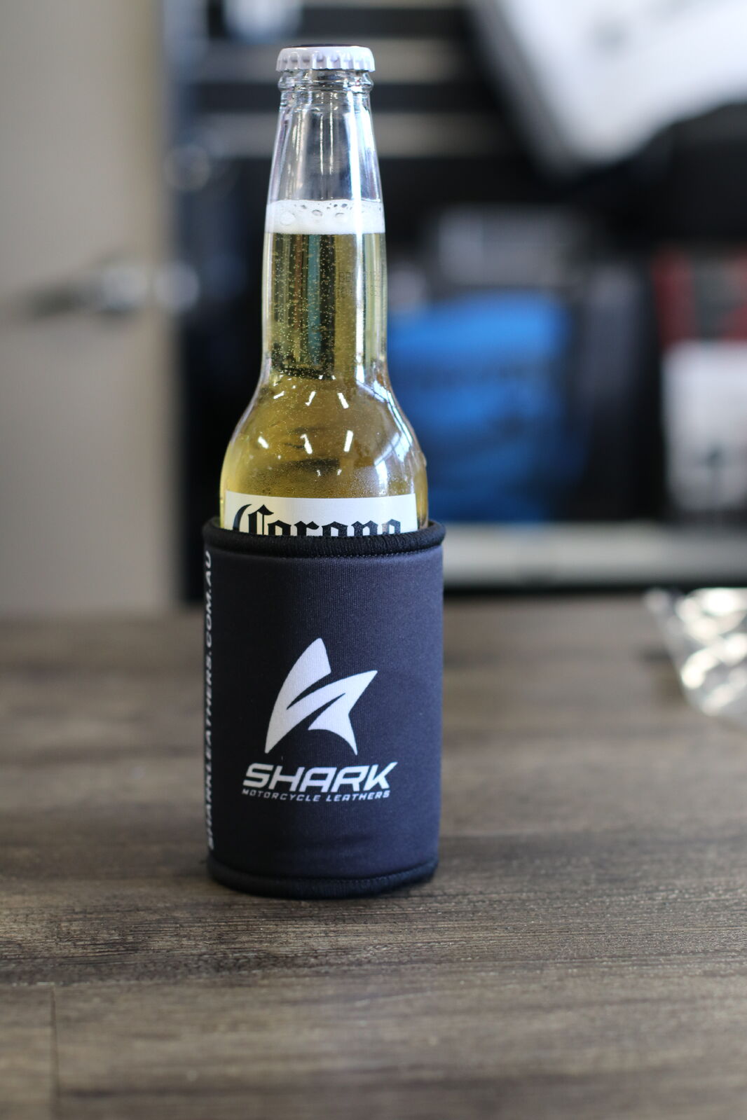 Shark Leathers Magnetic Stubby Holder - Corp