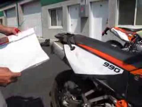 Load video: Giant Loop Vinyl Protective Film