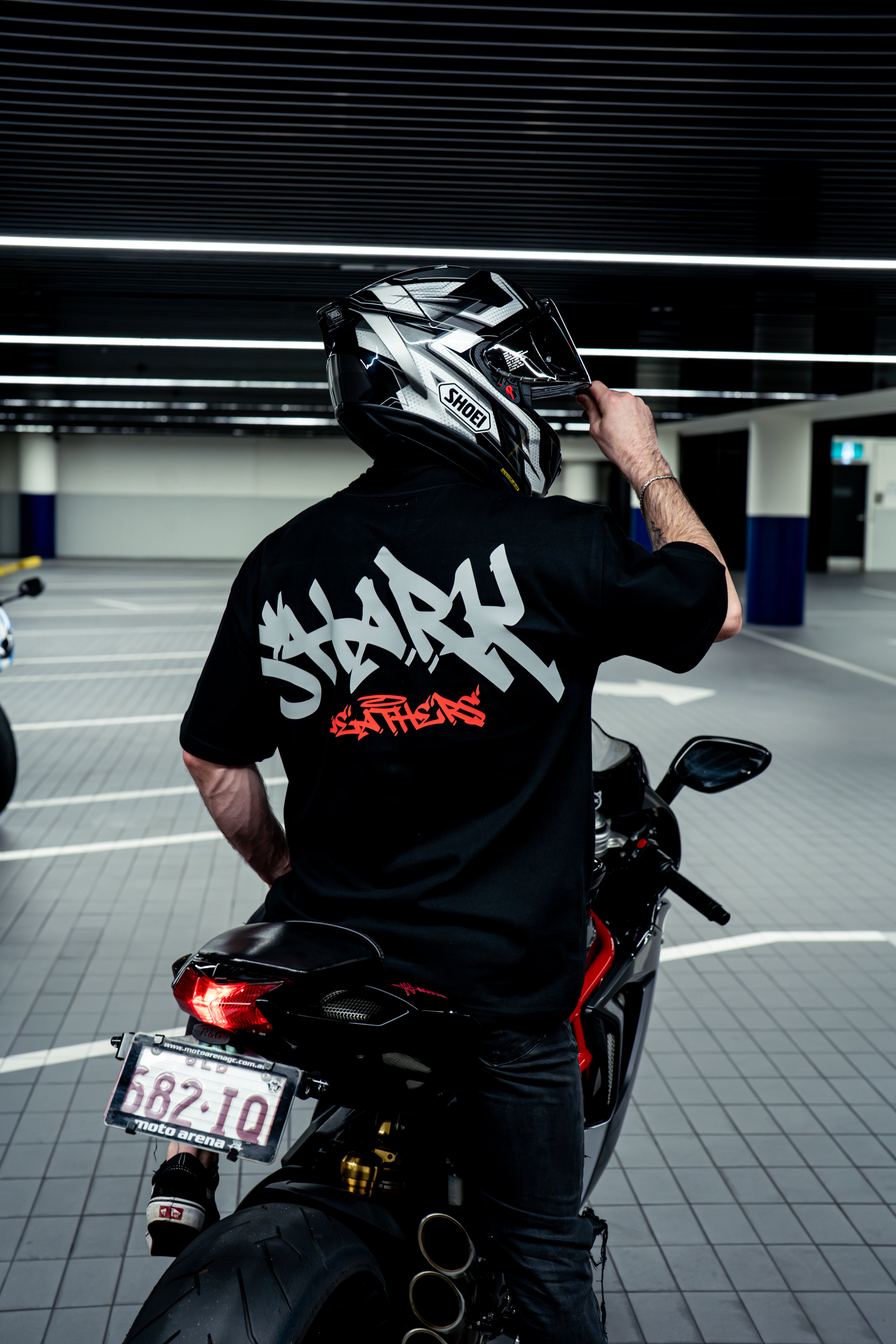 Shark Graff Tee Black