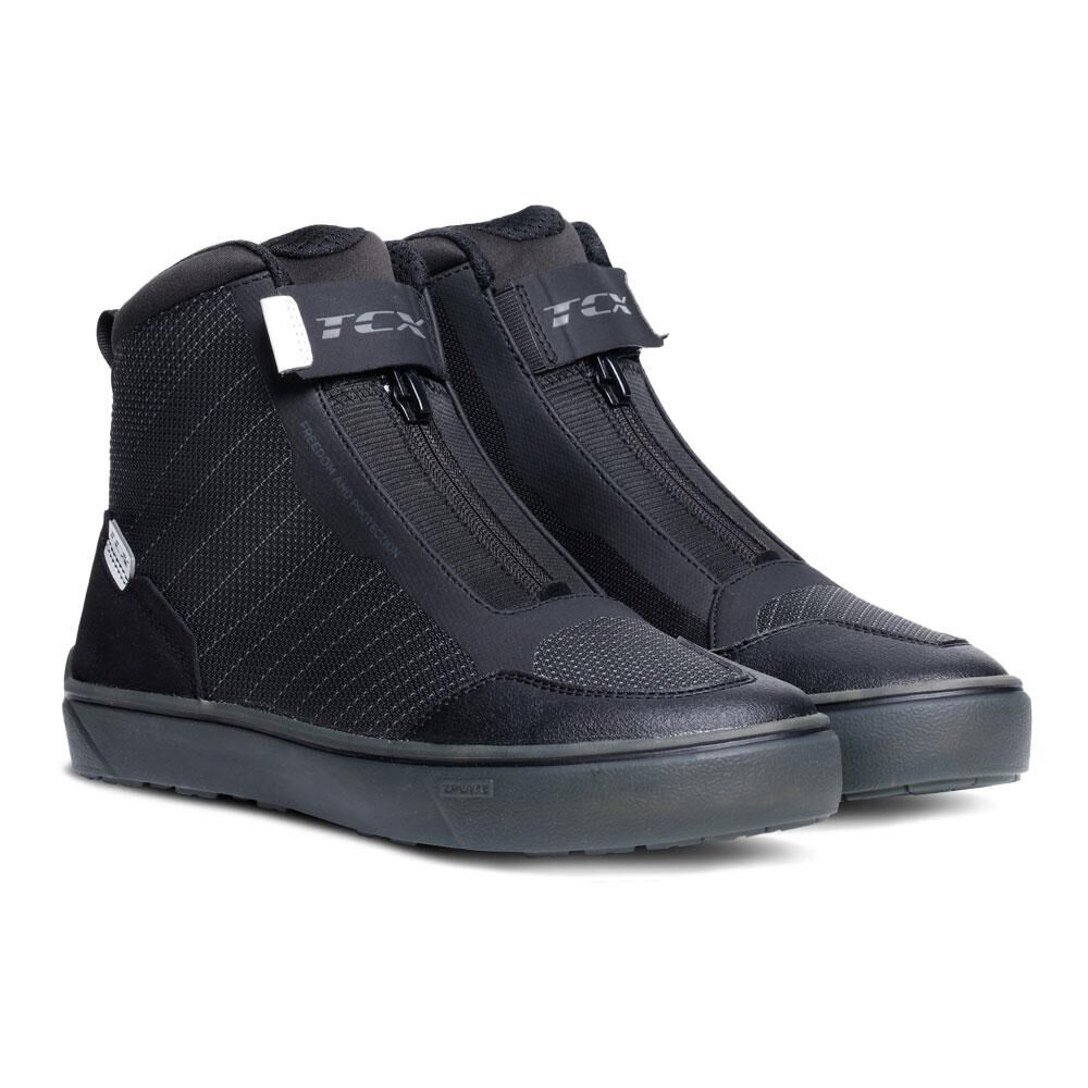 TCX IKASU 2 WATERPROOF BOOTS BLACK / WHITE