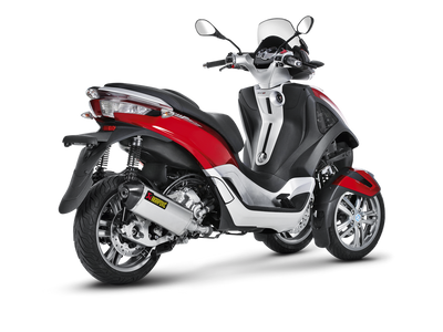 Akrapovic Slip-On Line Stainless Steel Muffler System w/Carbon End Cap for Piaggio MP3 Yourban 300/300 LT 11-16