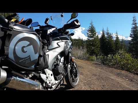 Load video: Giant Loop Siskiyou Panniers - Black